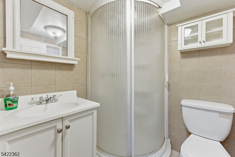 24 Bryant Avenue Bloomfield, NJ 07003 - Photo 31 of 44