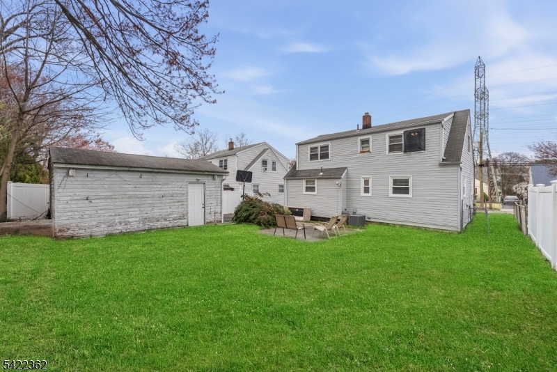 24 Bryant Avenue Bloomfield, NJ 07003 - Photo 38 of 44