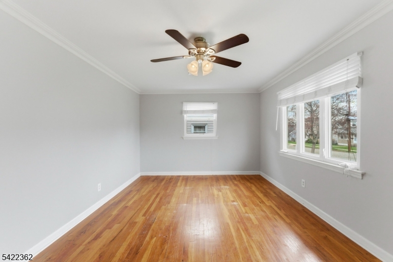 24 Bryant Avenue Bloomfield, NJ 07003 - Photo 4 of 44