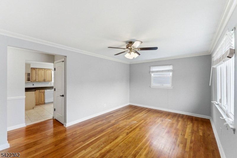 24 Bryant Avenue Bloomfield, NJ 07003 - Photo 6 of 44