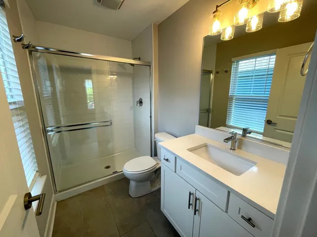 $4,000 | 615 Broadway Street, Libertyville, IL 60048