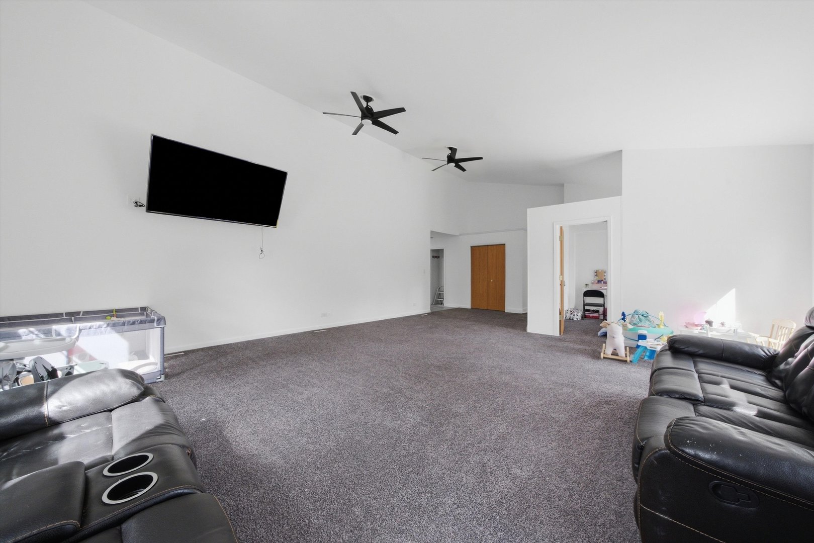 911 Kohley Road Lisle, IL 60532 - Photo 24 of 53 Gallery Image 24