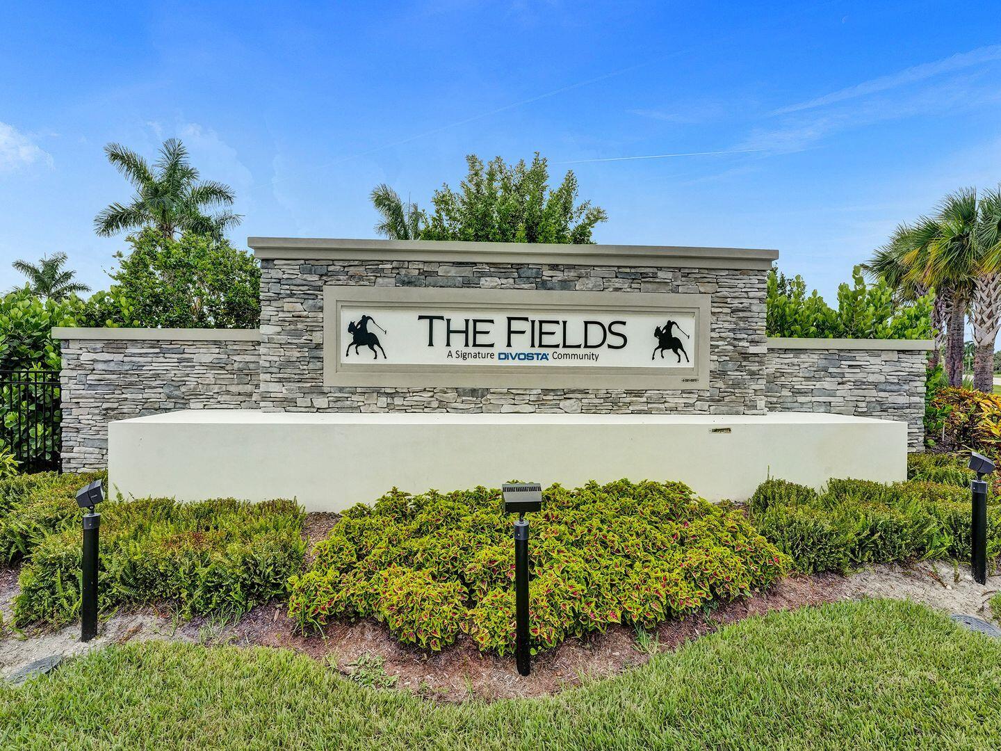 4825 Chantilly Road Lake Worth, FL 33467 - Photo 2 of 23 2