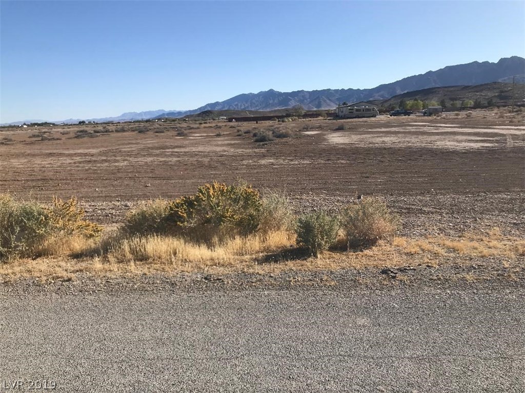 4701 Flamingo Road Pahrump, NV 89048 - Photo 1 of 7