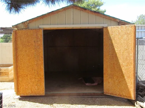 $2,500 | 7729 Maverick Street, Las Vegas, NV 89131