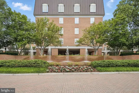 $829,000 | 8101 Connecticut Avenue, Unit N304, Chevy Chase, MD 20815