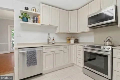 $829,000 | 8101 Connecticut Avenue, Unit N304, Chevy Chase, MD 20815