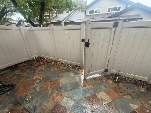 $389,000 | 6469 Meadow Pines Avenue, Rohnert Park, CA 94928