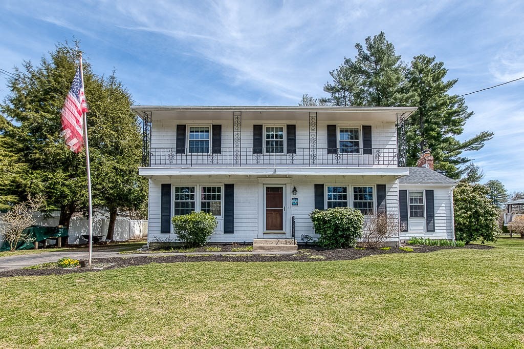 2 Colt Road Franklin, MA 02038 - Photo 3 of 31 Gallery Image 3