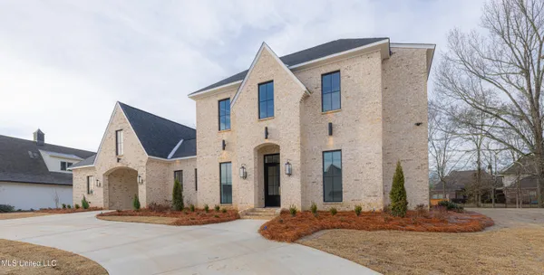 $1,025,000 | 197 Welchshire Drive, Madison, MS 39110