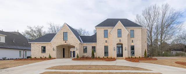 $1,025,000 | 197 Welchshire Drive, Madison, MS 39110