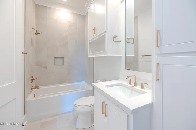 $1,025,000 | 197 Welchshire Drive, Madison, MS 39110