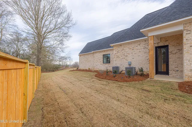 $1,025,000 | 197 Welchshire Drive, Madison, MS 39110