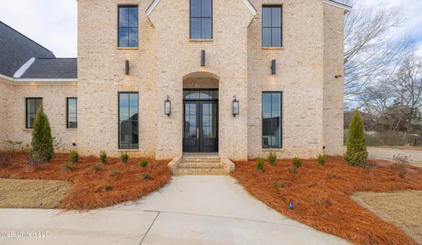$1,025,000 | 197 Welchshire Drive, Madison, MS 39110