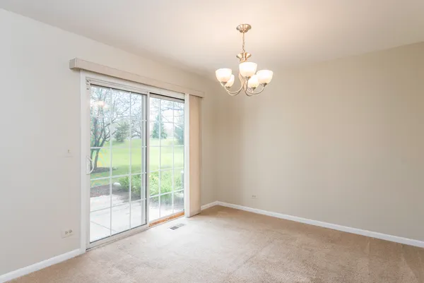 $299,900 | 36111 North New Bridge Court, Gurnee, IL 60031