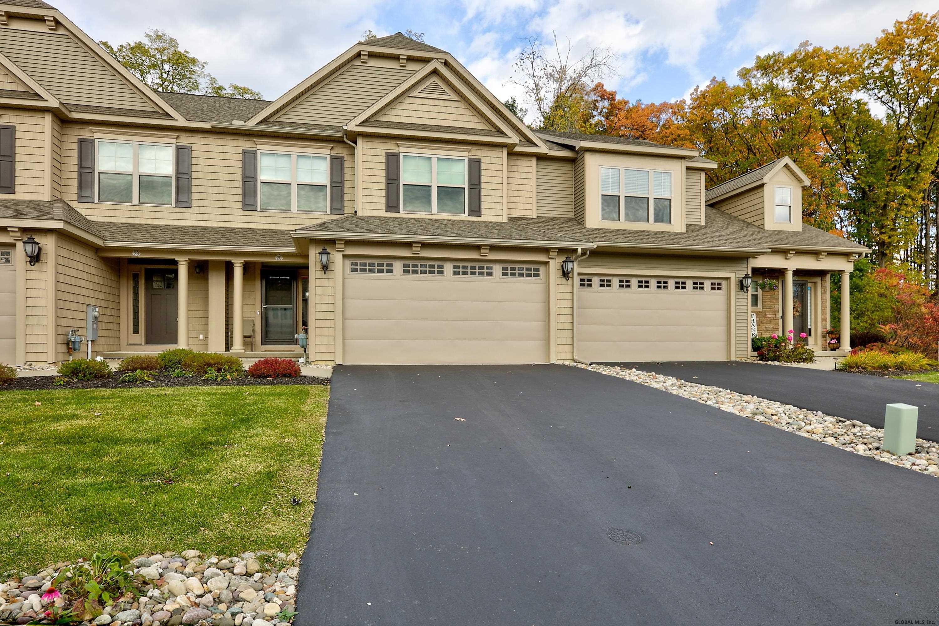 2C Inglewood Drive, Halfmoon, NY 12065 Compass