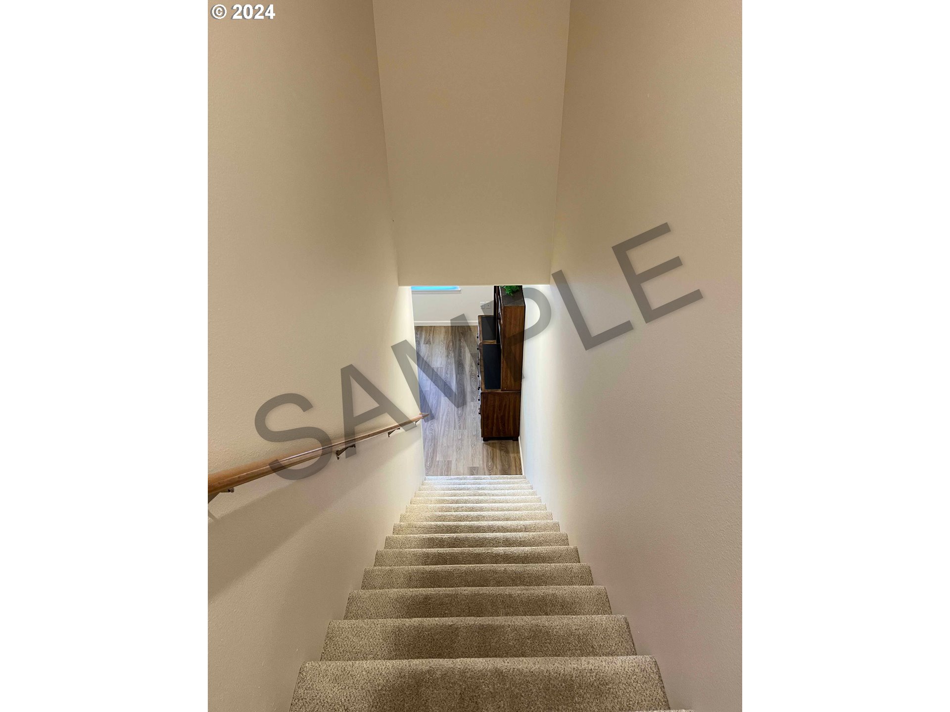 1585 37th Street Florence, OR 97439 - Photo 17 of 48 a view of entryway