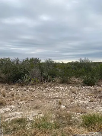 $76,700 | 504 Legend Hills, Uvalde, TX 78801