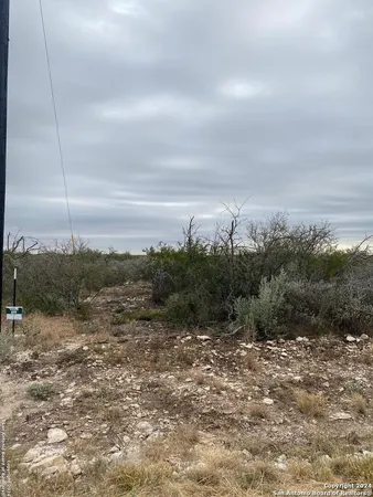 $76,700 | 504 Legend Hills, Uvalde, TX 78801