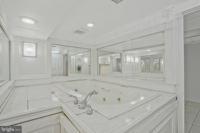 $600,000 | 4928 14th Street South, Arlington, VA 22204