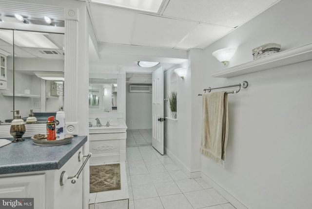 $600,000 | 4928 14th Street South, Arlington, VA 22204