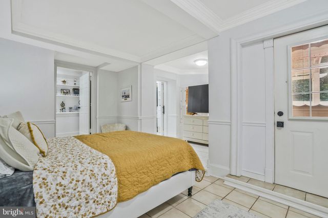 $600,000 | 4928 14th Street South, Arlington, VA 22204