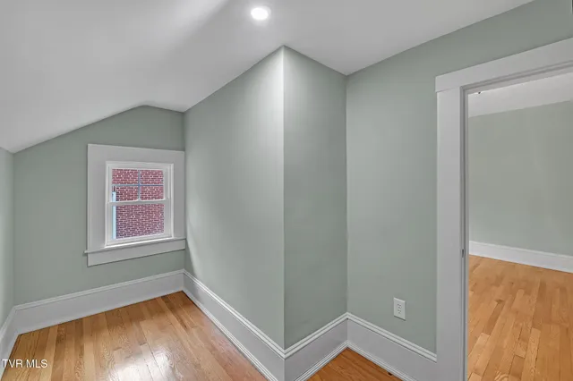 $699,900 | 263 Oak Hill Street Northeast, Abingdon, VA 24210