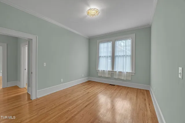 $699,900 | 263 Oak Hill Street Northeast, Abingdon, VA 24210