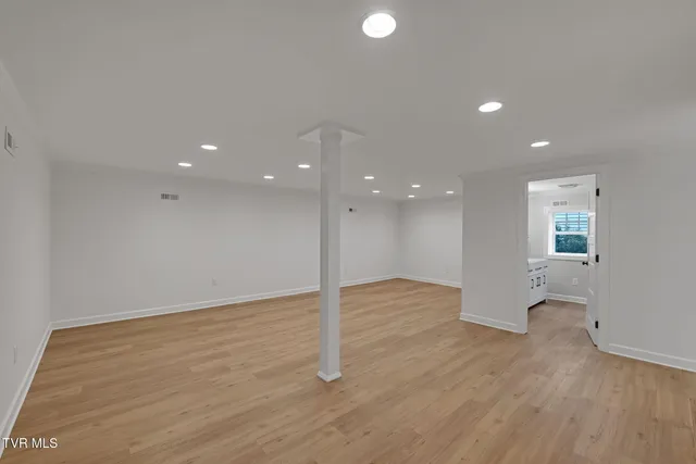 $699,900 | 263 Oak Hill Street Northeast, Abingdon, VA 24210