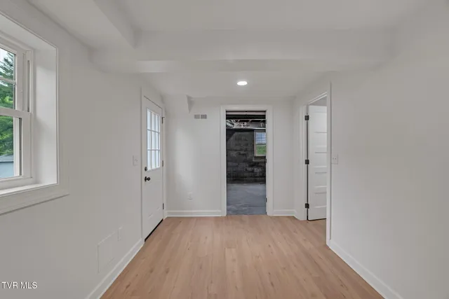 $699,900 | 263 Oak Hill Street Northeast, Abingdon, VA 24210