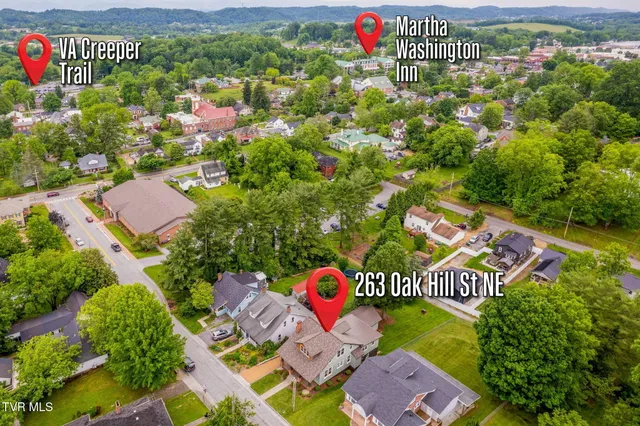 $699,900 | 263 Oak Hill Street Northeast, Abingdon, VA 24210