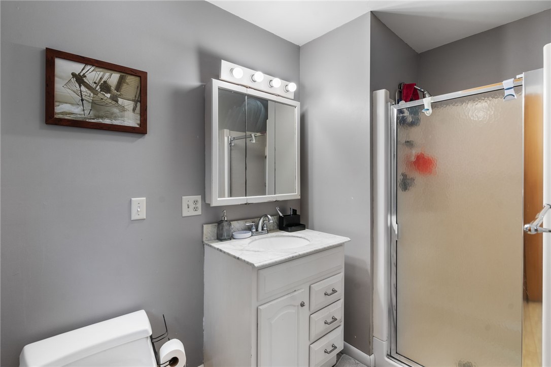 837 E Road Tiverton, RI 02878 - Photo 13 of 30