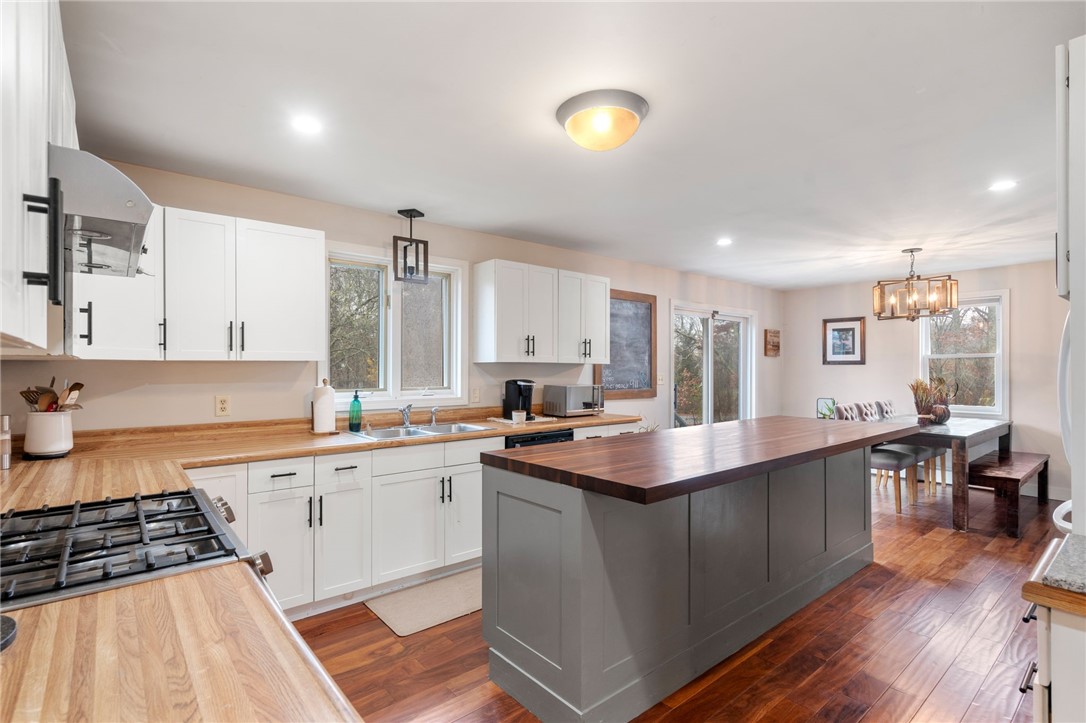 837 E Road Tiverton, RI 02878 - Photo 6 of 30