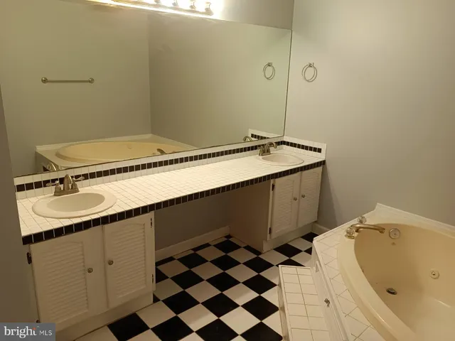 $465,000 | 17 Wood Street, Woodsboro, MD 21798