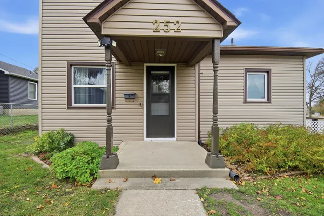 $229,900 | 252 Chestnut Avenue, Owatonna, MN 55060