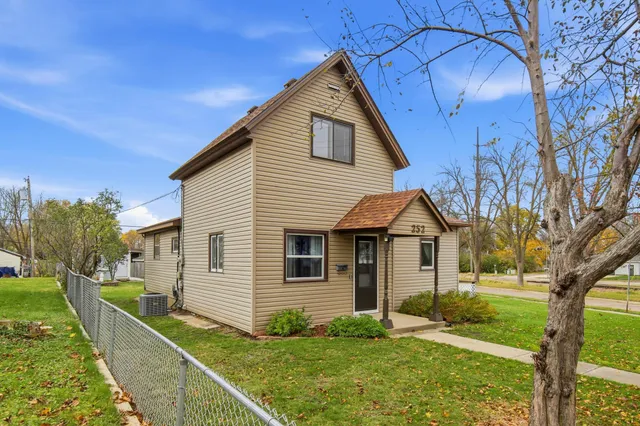 $229,900 | 252 Chestnut Avenue, Owatonna, MN 55060