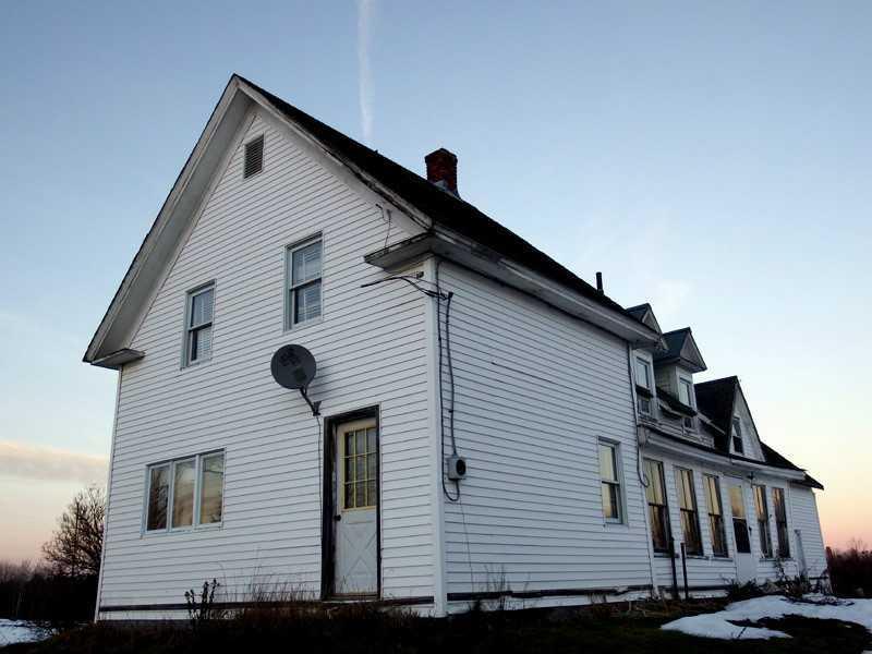 233 Moose Brook Road Houlton, ME 04730 - Photo 11 of 29 Exterior Front.