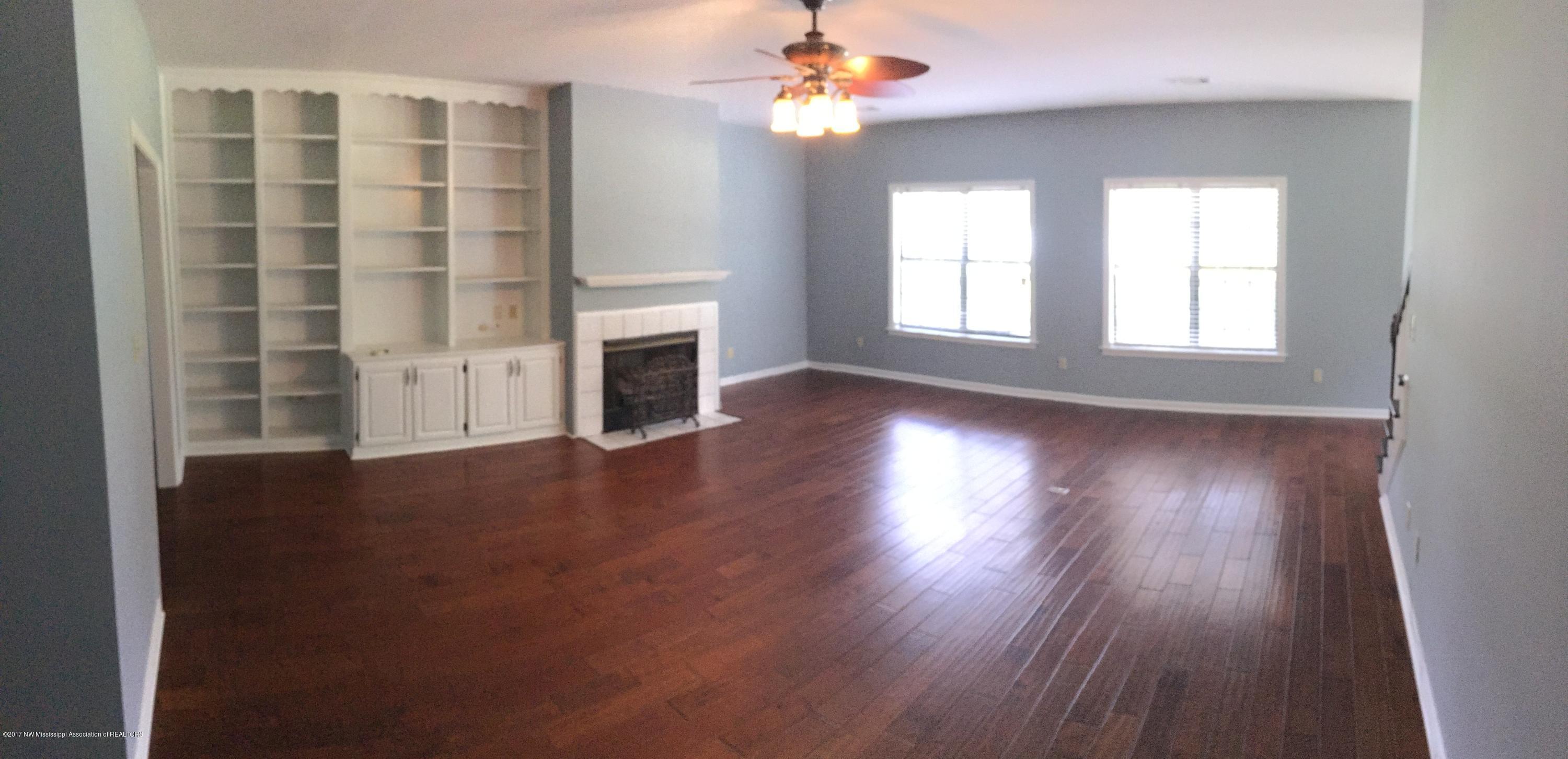 340 Oakley Road Senatobia, MS 38668 - Photo 3 of 53 oakley 54