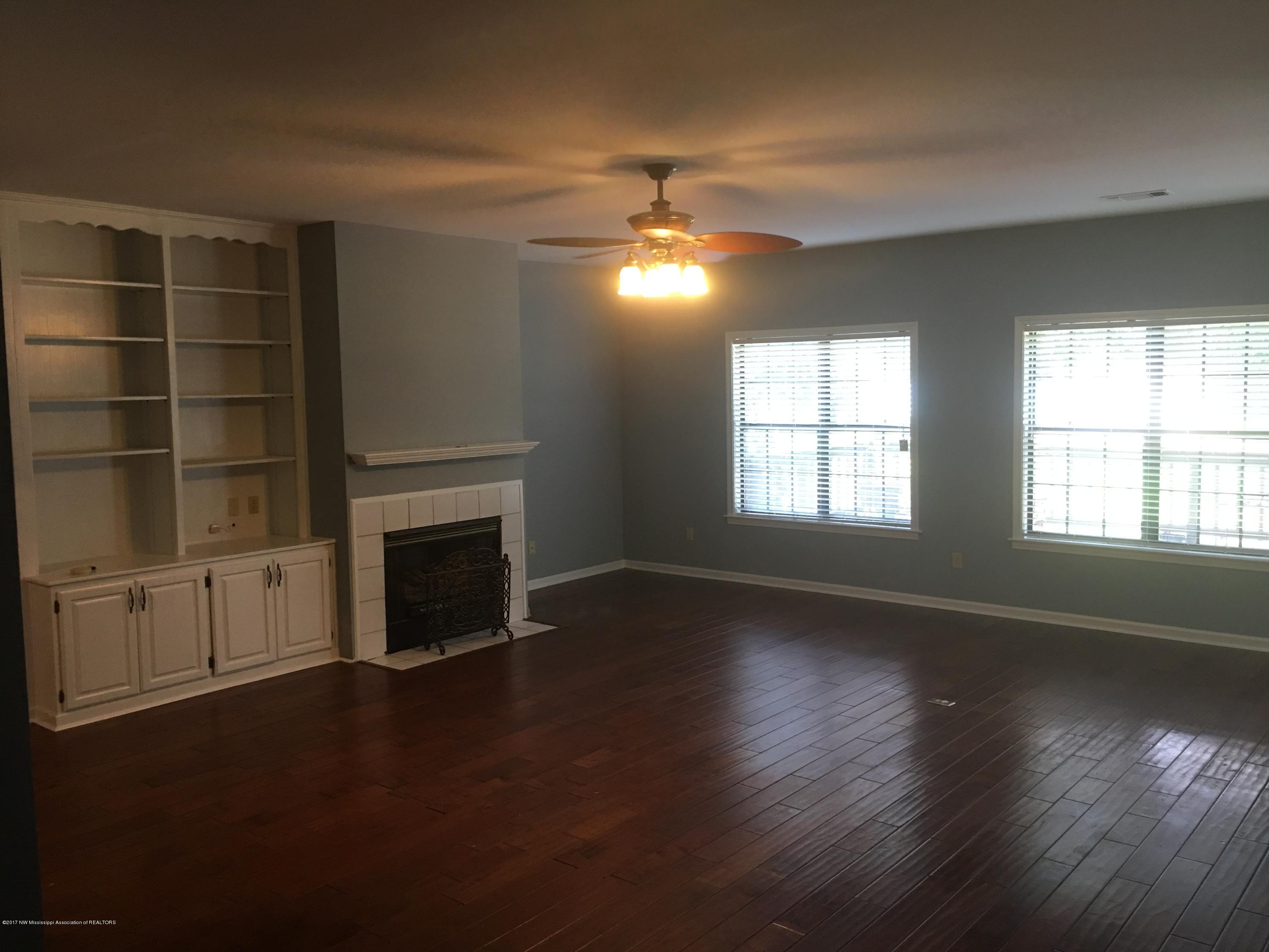 340 Oakley Road Senatobia, MS 38668 - Photo 4 of 53 340 Oakley 9