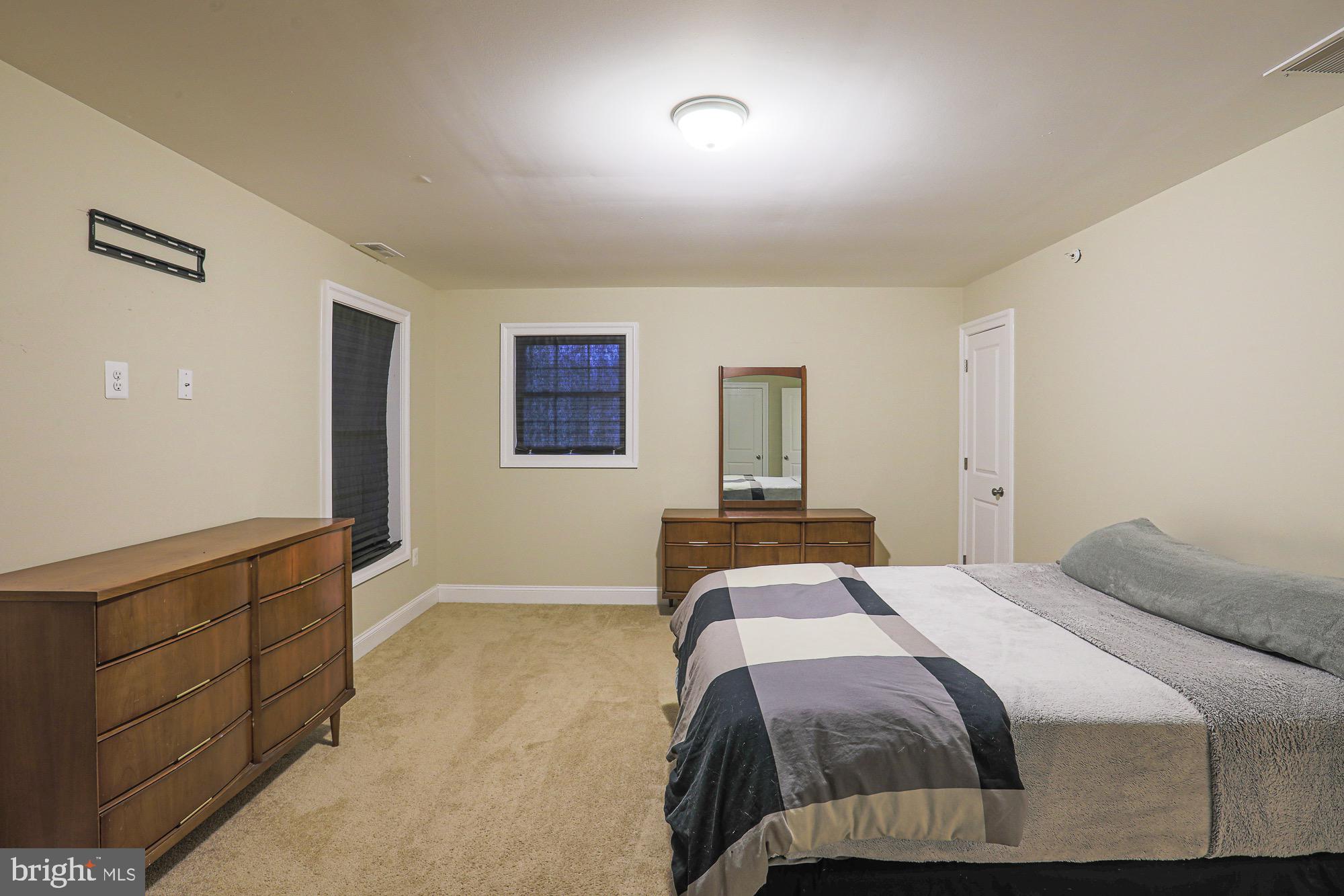 2005 Middleborough Road Baltimore, MD 21221 - Photo 38 of 50