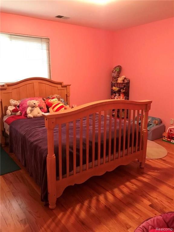 14000 Henry Ruff Road Livonia, MI 48154 - Photo 25 of 34