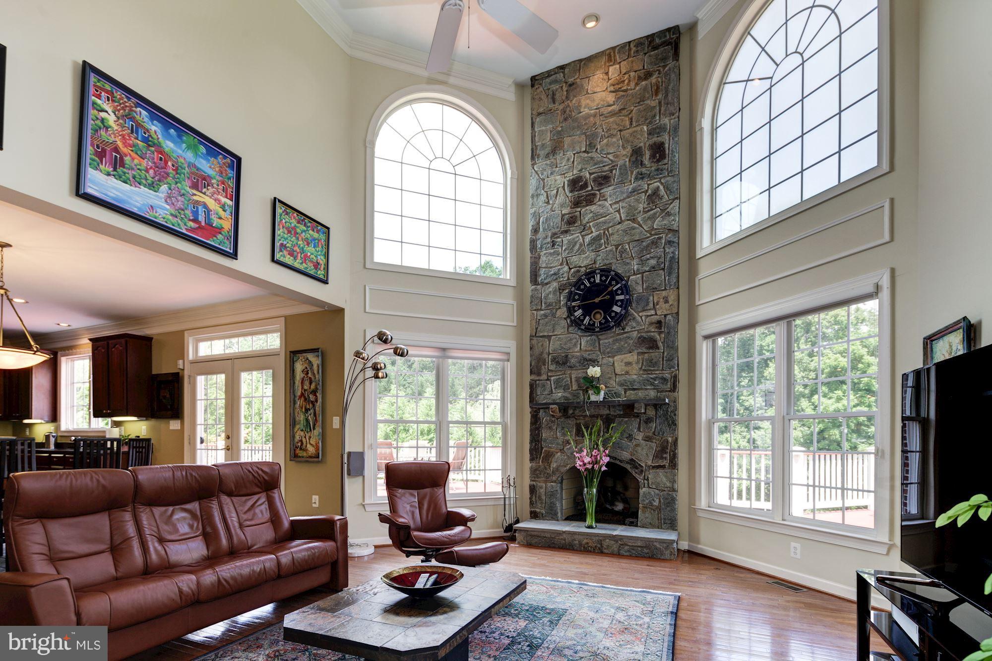 25103 Vista Ridge Road Laytonsville, MD 20882 - Photo 18 of 29 Family Room