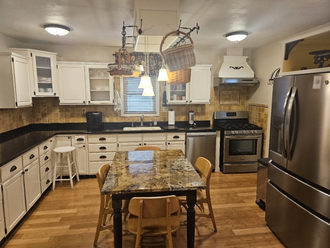 4506 26th Avenue Moline, IL 61265 - Photo 4 of 31