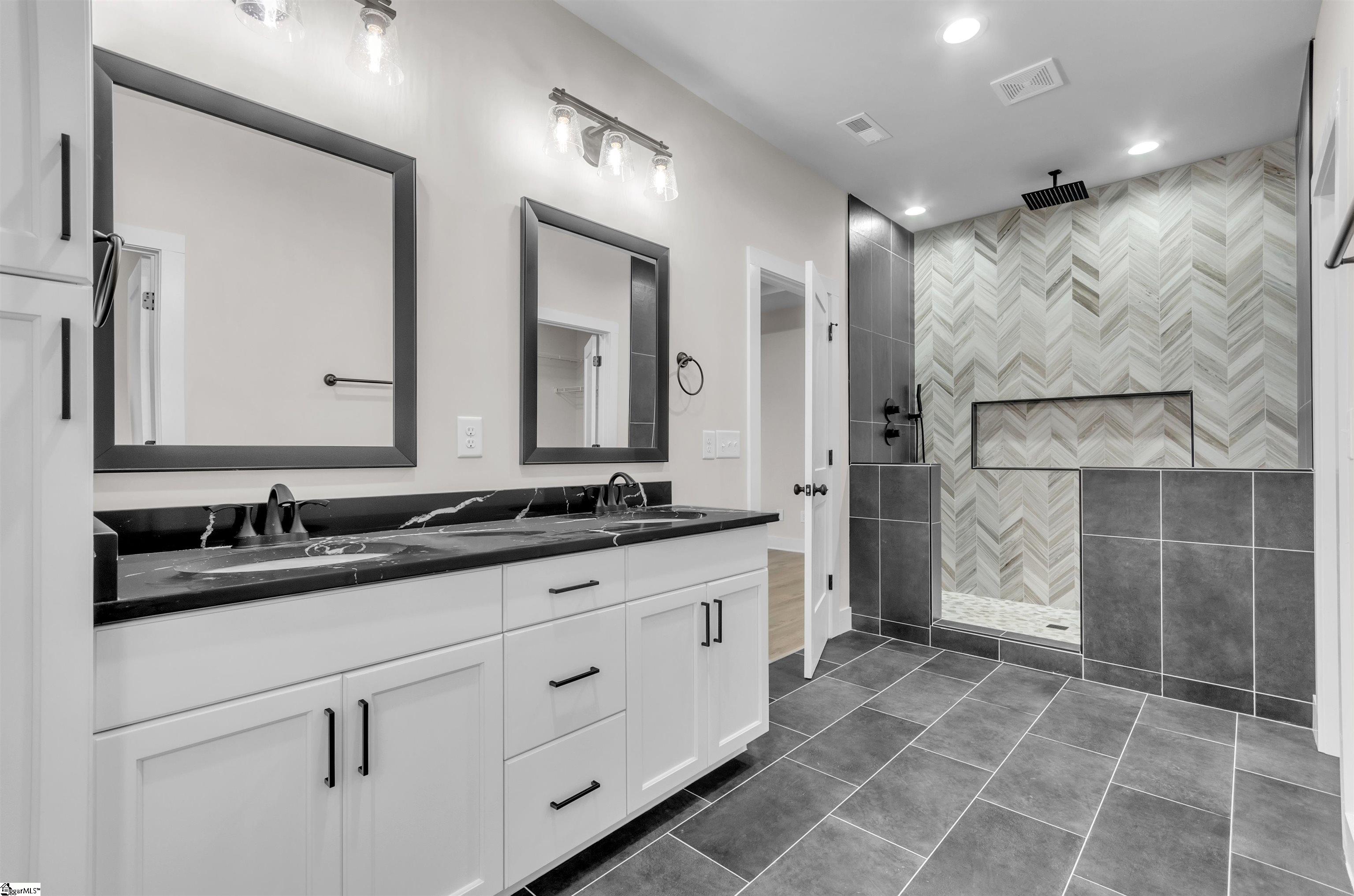 405 Ben Johnson Road Lyman, SC 29365 - Photo 2 of 37