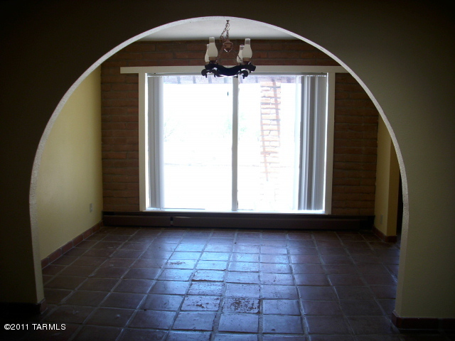 8885 South Fillmore Road Tucson, AZ 85736 - Photo 3 of 24 Gallery Image 3