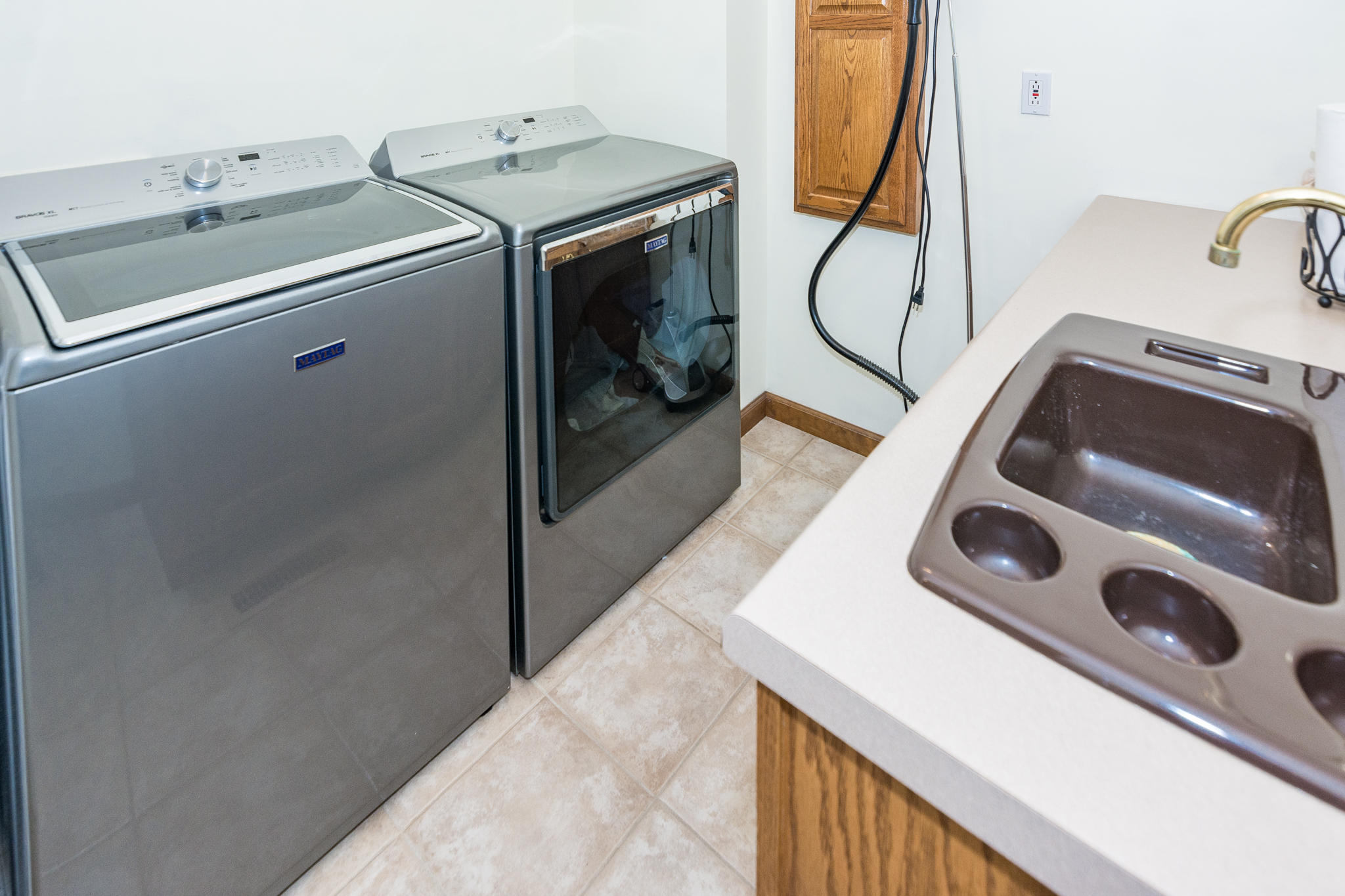 1122 Kell Loop Dunlap, TN 37327 - Photo 42 of 70 Laundry Room