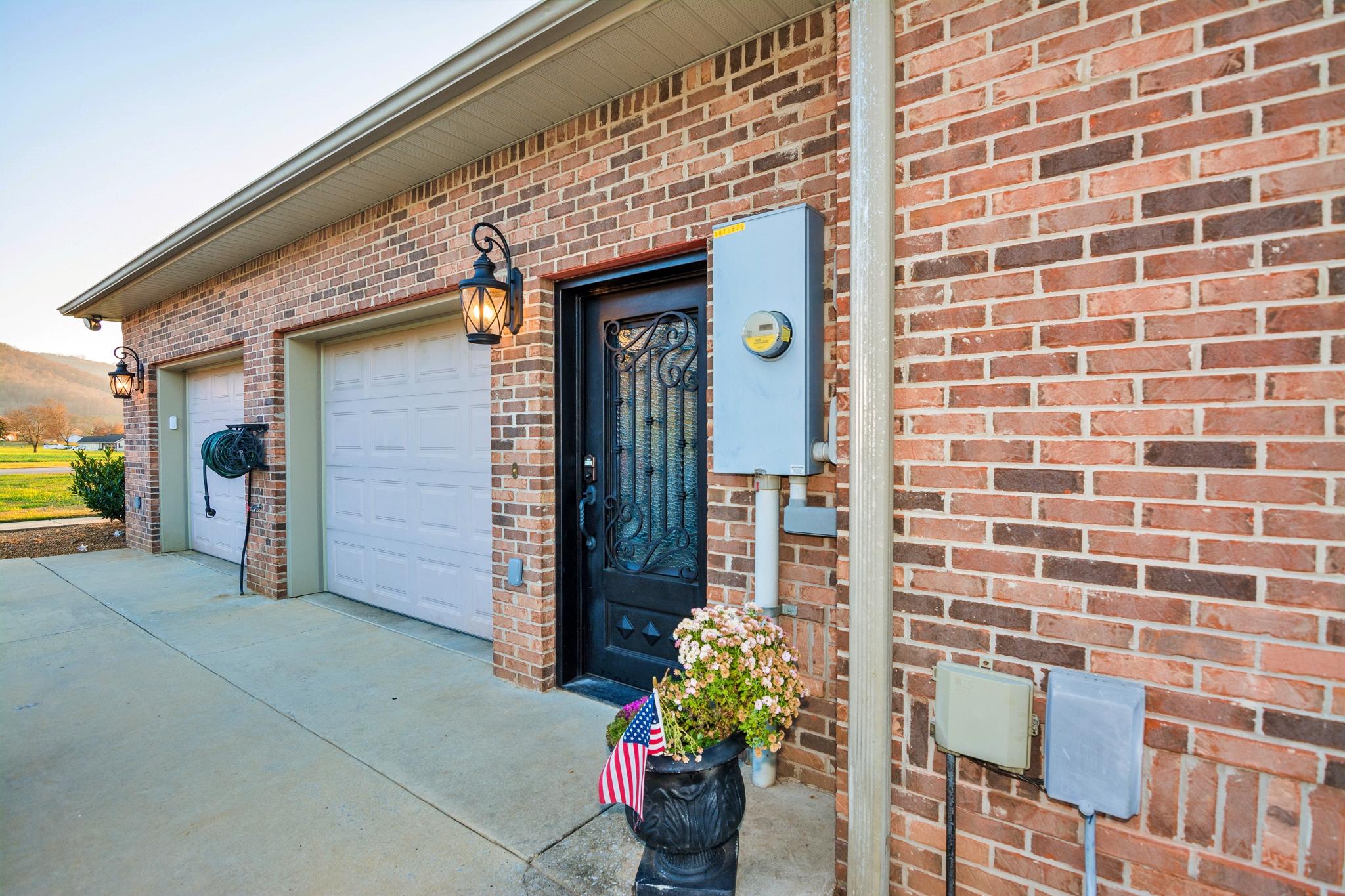 1122 Kell Loop Dunlap, TN 37327 - Photo 58 of 70 Garage Side 2