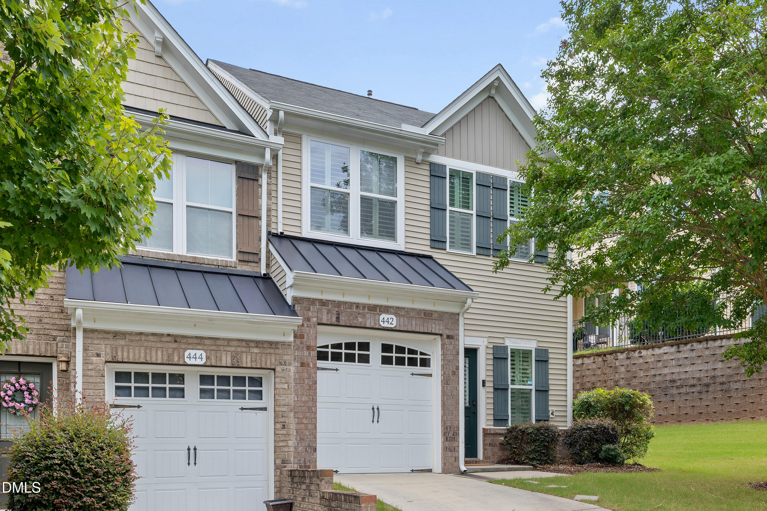 442 Panorama View Loop Cary, NC 27519 - Photo 2 of 29 IMG_5385