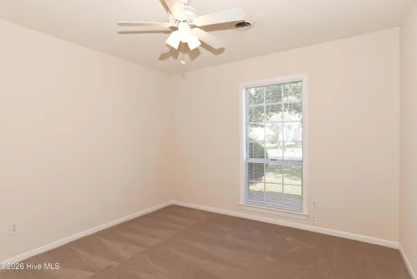 $1,300 | 721 Varsity Drive, Wilmington, NC 28403