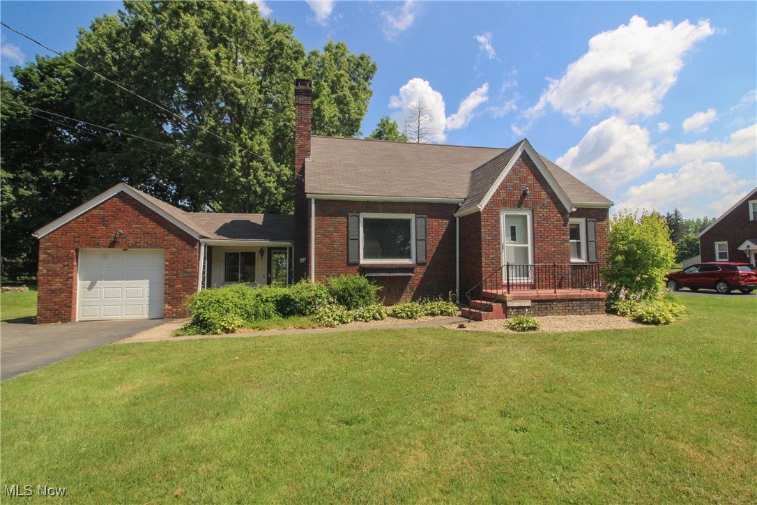 1942 Wingate Road Youngstown, OH 44514 - Photo 1 of 33 Gallery Image 1